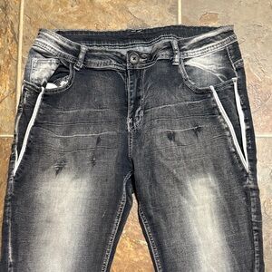 Chic Faded Black Skinny Jeans 38/28/16